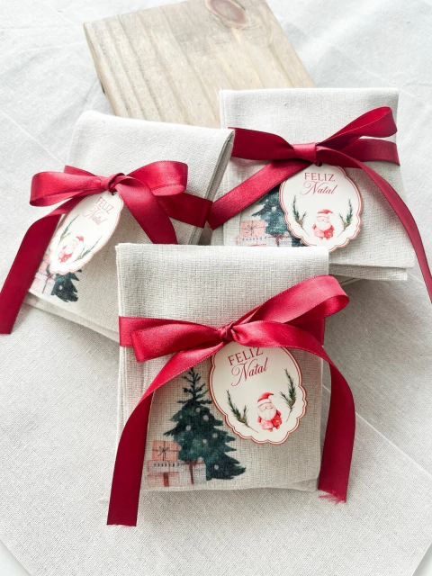 05 Envelopes 11x12 Pequenos Presentinhos Chiques de Natal - comprar online