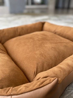 Cama quadrada Stubby na internet