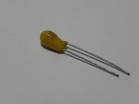 Capacitor de Tântalo 4,7uF 35V - comprar online