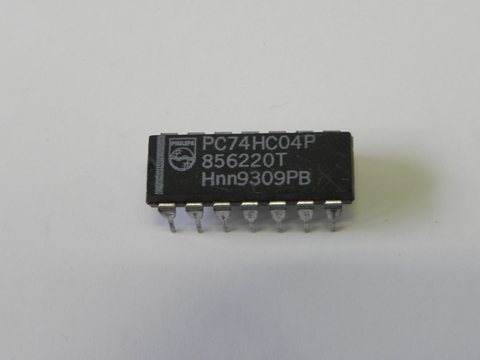 Circuito Integrado PC74HC04P - DIP14 - comprar online