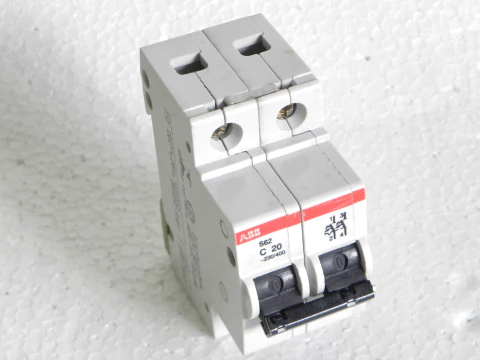 Disjuntor ABB 20A - Bipolar - USADO - comprar online