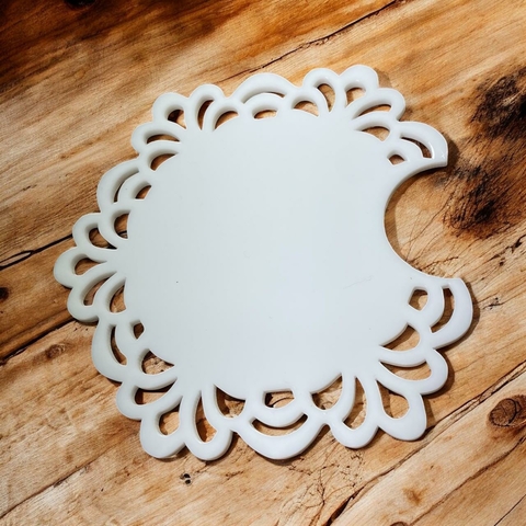 Tampa de Caneca Acrílico - Mod 02 - Cor Branco - Bia Cravol