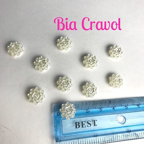 Flor Perola pequena - 20 unidades