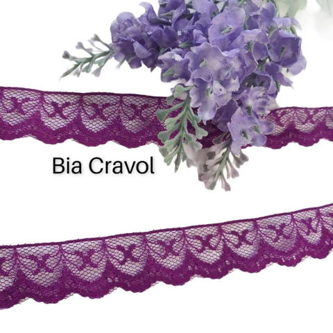 Renda magenta - 1 metro