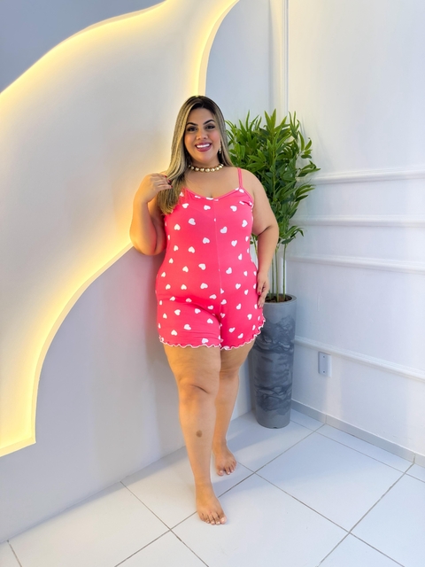 Macaquinho PLUS SIZE Corações Pink - comprar online