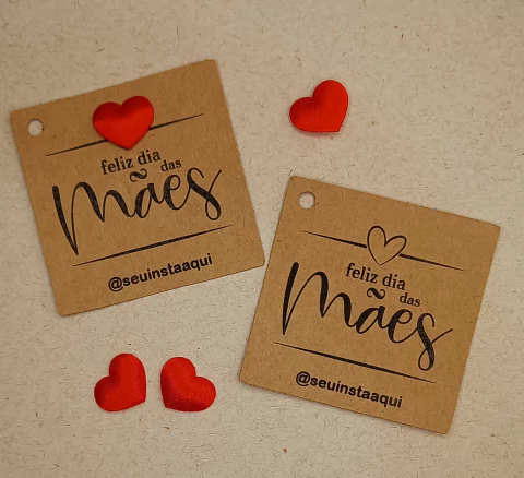 50 peças - Tag etiqueta kraft - Dia das Mães com aplique de coração