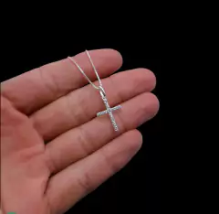 Corrente Crucifixo Cravejado Medio I Prata 925 na internet
