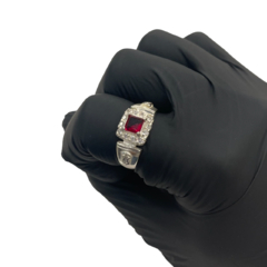 Anel de Formatura Fio de Ouro Zircônia Vermelha IV I Prata 925 - comprar online