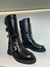 BOTA CARMIM CANO MÉDIO EM COURO BUDAPESTE - PRETO en internet
