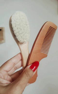 Kit Escova e Pente - comprar online