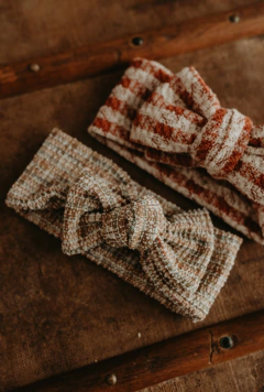 Faixa Chloe - Turbantes kids | Turbantes, Laços e Faixas Reguláveis 