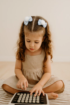 Duplinha xadrez com Pompom na internet