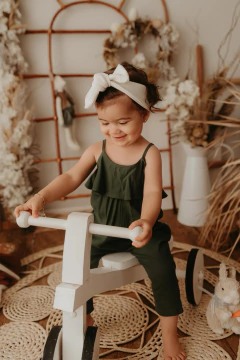 Faixa Chloe Offwhite na internet