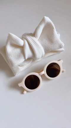 Faixa Isabel Offwhite na internet