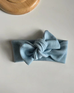 Faixa Chloe Azul na internet