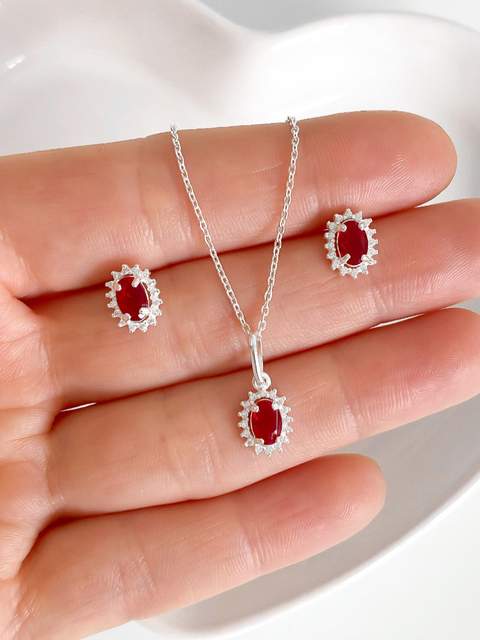 Conjunto Brinco e Colar em Prata 925 legítima Zircônia oval vermelho rubi cravejada com Zircônias ao redor - comprar online