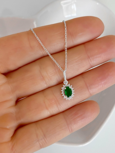 Colar feminino em prata 925 legítima com pingente de zircônia oval verde esmeralda cravejado com zircônias ao redor - comprar online