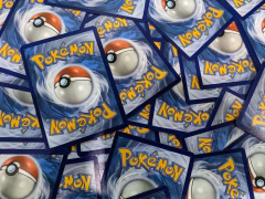 Carta de Pokemon (al azar) - comprar online