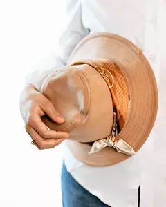 LENÇO FEMININO TECIDO TOQUE DE SEDA ESTAMPA CLÁSSICA - comprar online