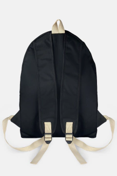 MOCHILA BÁSICA UNISSEX RESISTENTE EM TECIDO IMPERMEÁVEL na internet