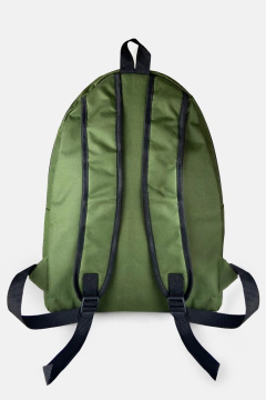 Imagem do MOCHILA BÁSICA UNISSEX RESISTENTE EM TECIDO IMPERMEÁVEL
