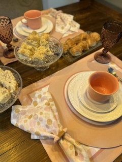 KIT GUARDANAPO DE LINHO ESTAMPA ROSE - 2 PEÇAS - comprar online