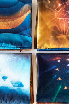 CAPA DE ALMOFADA 45X45 EM VELUDO ESTAMPA FRACTAL - loja online