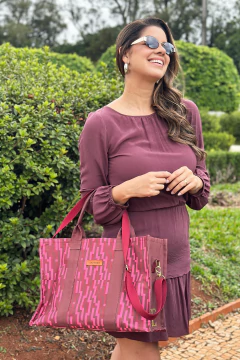 BOLSA COM ALÇA DE MÃO E DE OMBRO PERSONALIZADA ESTAMPA GRAFIQUE