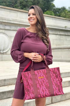 BOLSA COM ALÇA DE MÃO E DE OMBRO PERSONALIZADA ESTAMPA GRAFIQUE - Signora | Estilo & Decor