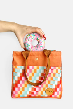 BOLSA TÉRMICA LANCHEIRA COM ALÇA DE MÃO ESTAMPA PIXEL - comprar online
