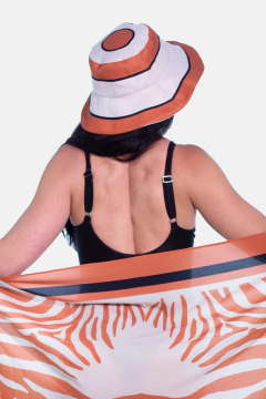 CHAPÉU DE SOL PARA PRAIA TAMANHO ÚNICO LISTRADO CARAMELO na internet