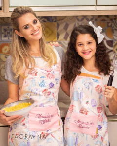 KIT AVENTAL DE COZINHA FEMININO 2 PEÇAS MÃE E FILHA AJUDANTE DE COZINHA