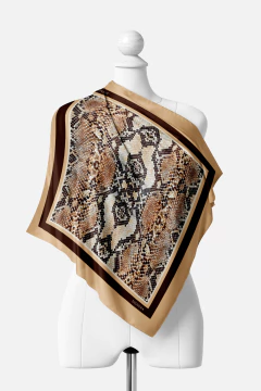 LENÇO FEMININO PERSONALIZADO TECIDO TOQUE DE SEDA ESTAMPA COBRA - Signora Estilo e Decor 