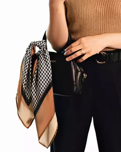 LENÇO FEMININO ESTAMPA PIED DE POULE ROSE TECIDO TOQUE DE SEDA - loja online