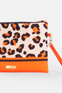 NECESSAIRE CLUTCH FEMININA COM ALÇA DE MÃO ESTAMPA ONÇA LARANJA na internet