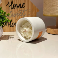 Vela Minimal Concreto na internet