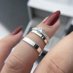 Aliança polida - feminina 2mm e masculina 3mm solitário cravejado - loja online