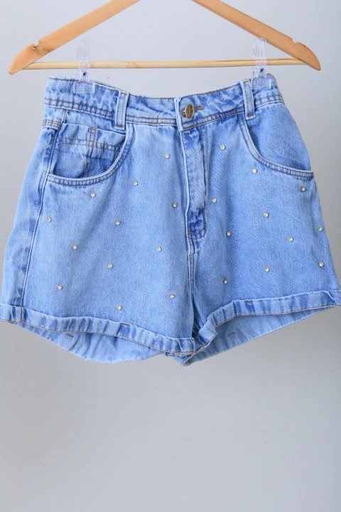 Shorts com Strass