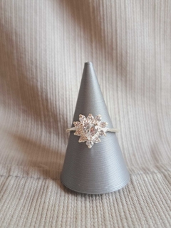 Anillo cubic Loved - comprar online