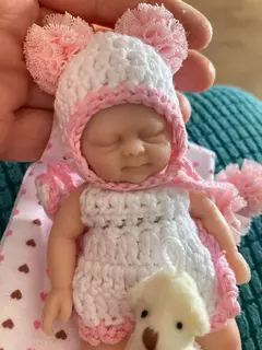MINI BEBÊ REBORN SILICONE SÓLIDO ANTI-STRESS - loja online
