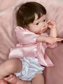 BEBÊ REBORN SILICONE SÓLIDO MAMA E FAZ XIXI - Tatuka