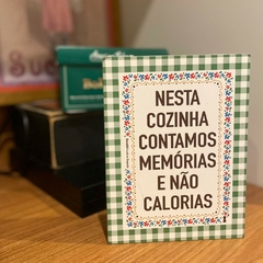 Box Contamos Memorias15X20