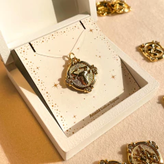 Caixinha Pingente Touro Signos Colorido - comprar online