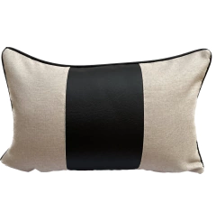 Capa de Almofada Retangular Linho e Corino Faixa Preta