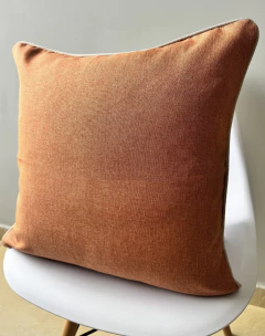 Capa de Almofada em Linho Terracota com Cordão Cru na internet