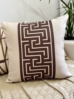 Imagem do kit 4 Capas de Almofadas Linho Broderie Folhagens Marrom