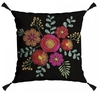 Capa de Almofada Flores em Veludo com Pingente Preta 50x50 - comprar online