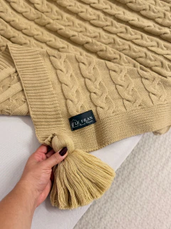 Manta em Tricot Siena Bege Amêndoa com Tassel 1.70x1.0 na internet