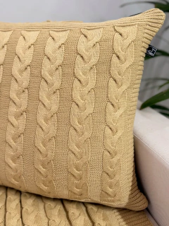 Capa de Almofada em Tricot Siena Bege Amêndoa - comprar online