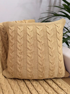 Capa de Almofada em Tricot Siena Bege Amêndoa
